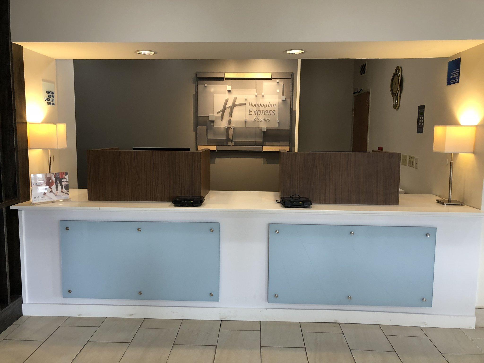 Holiday Inn Express & Suites Harrison By Ihg Exterior foto