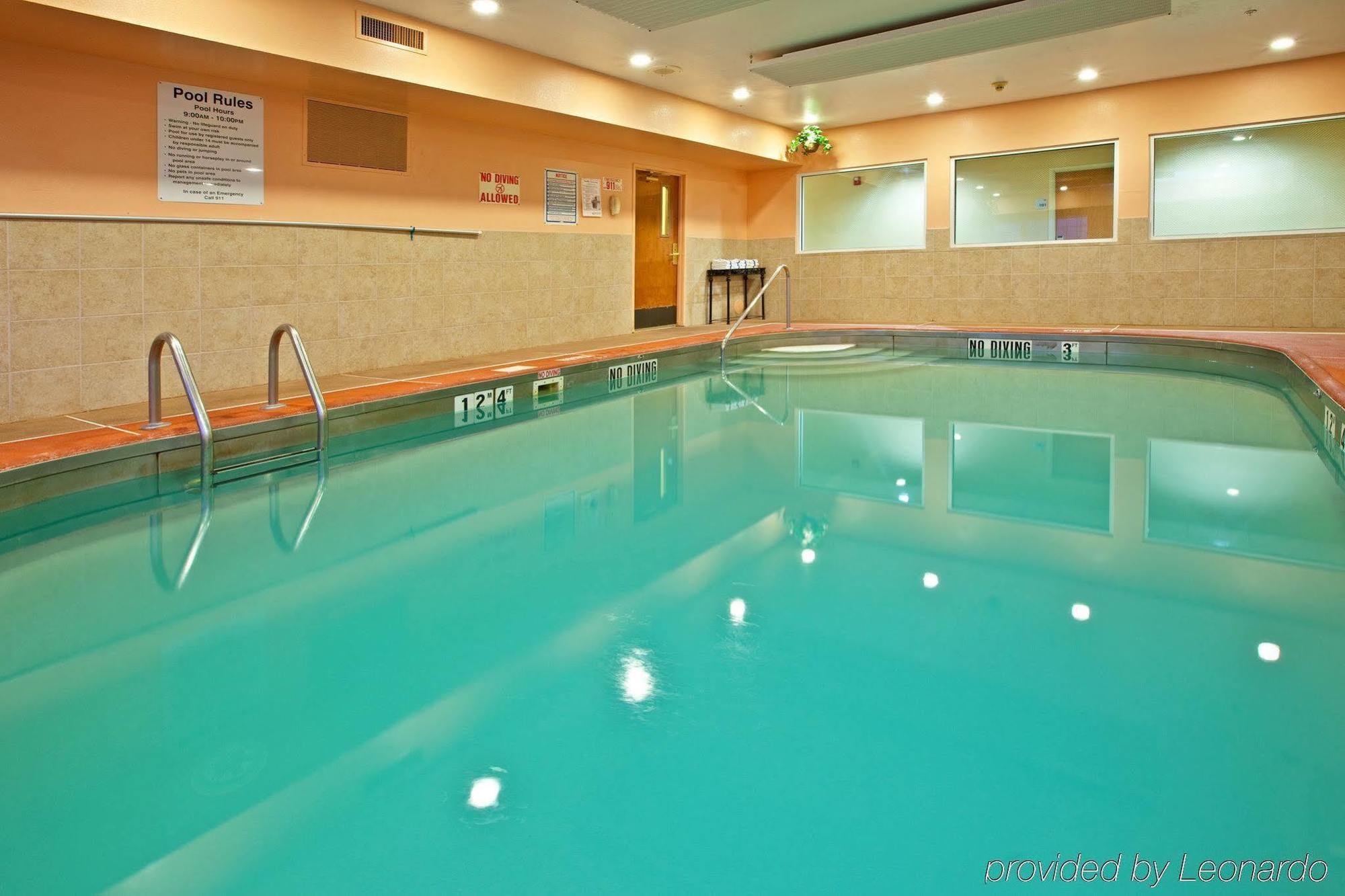 Holiday Inn Express & Suites Harrison By Ihg Facilități foto